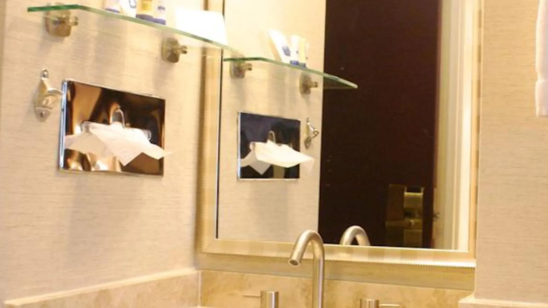Best Western Queens Gold Coast New York 3*,