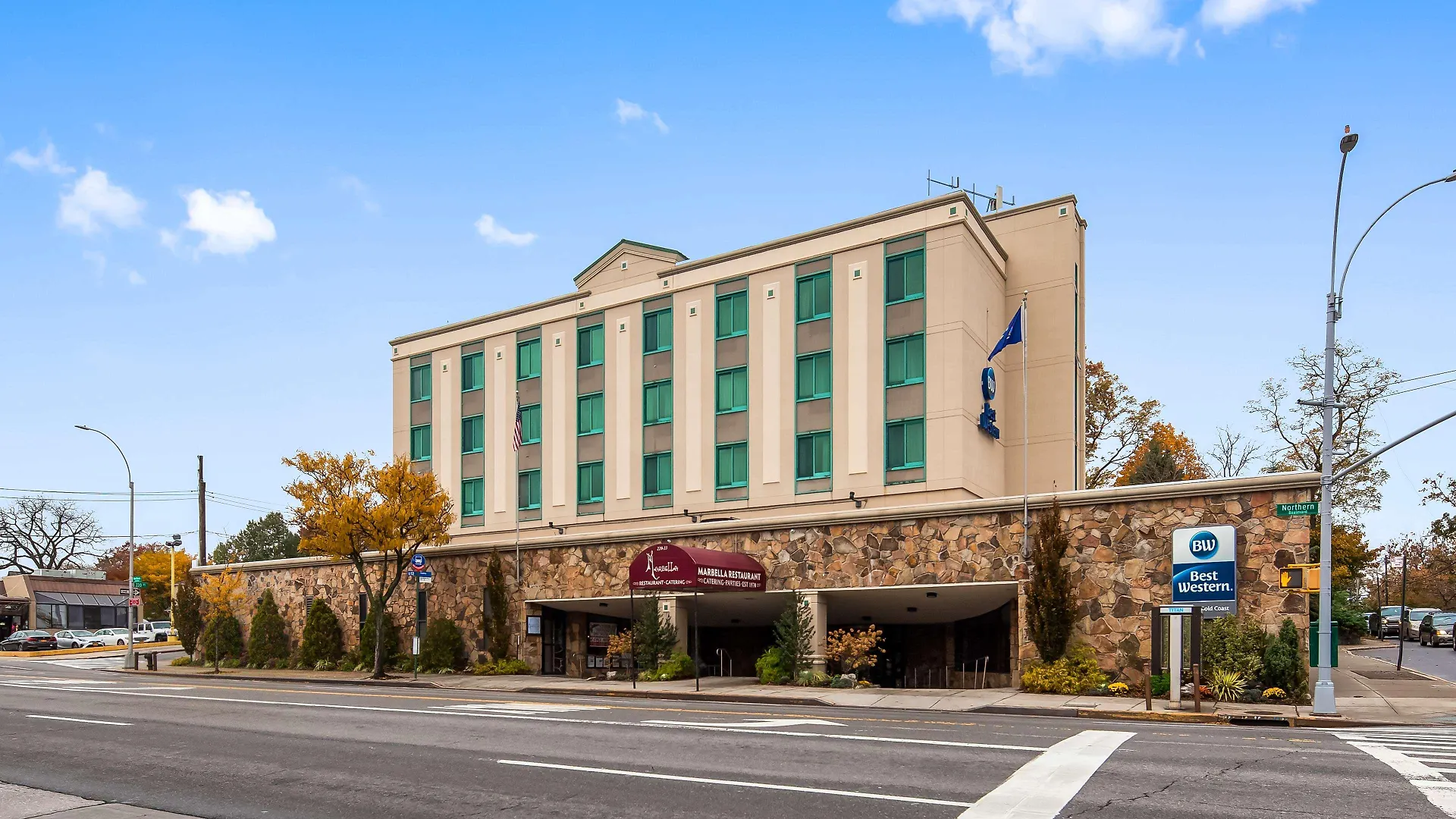 *** Hotel Best Western Queens Gold Coast New York United States